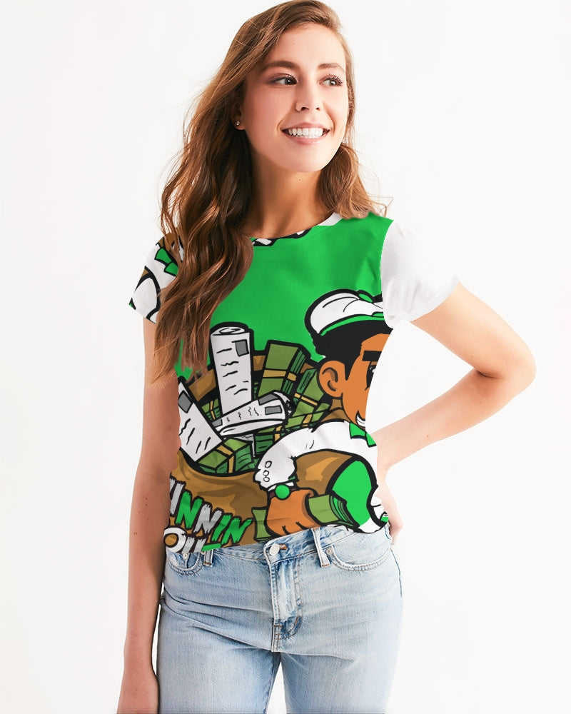 green bg Women's Tee